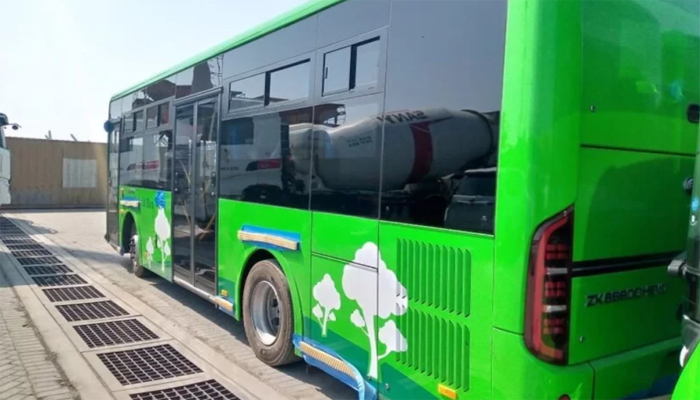 Fresh fleet of buses arrives in Karachi