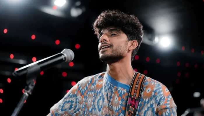 Pakistani Singer Kaifi Khalil Mesmerizes US Audiences