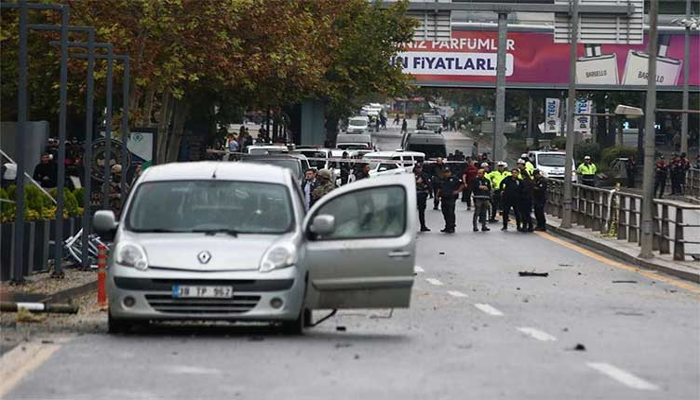 Turkey blames 'terrorists' for bomb attack near govt building