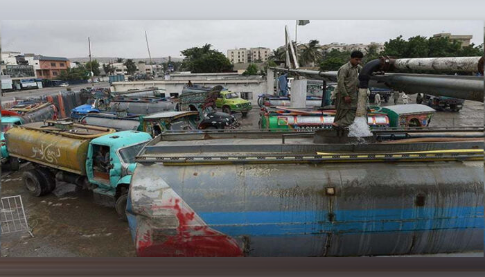 Rangers and authorities remove five illegal water hydrants in Nazimabad